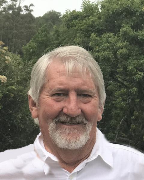 Ed Botha, estate agent